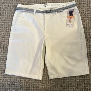 Riders by Lee white Bermuda shorts , size 16, 11 inch inseam